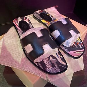 H strap sandals size 39